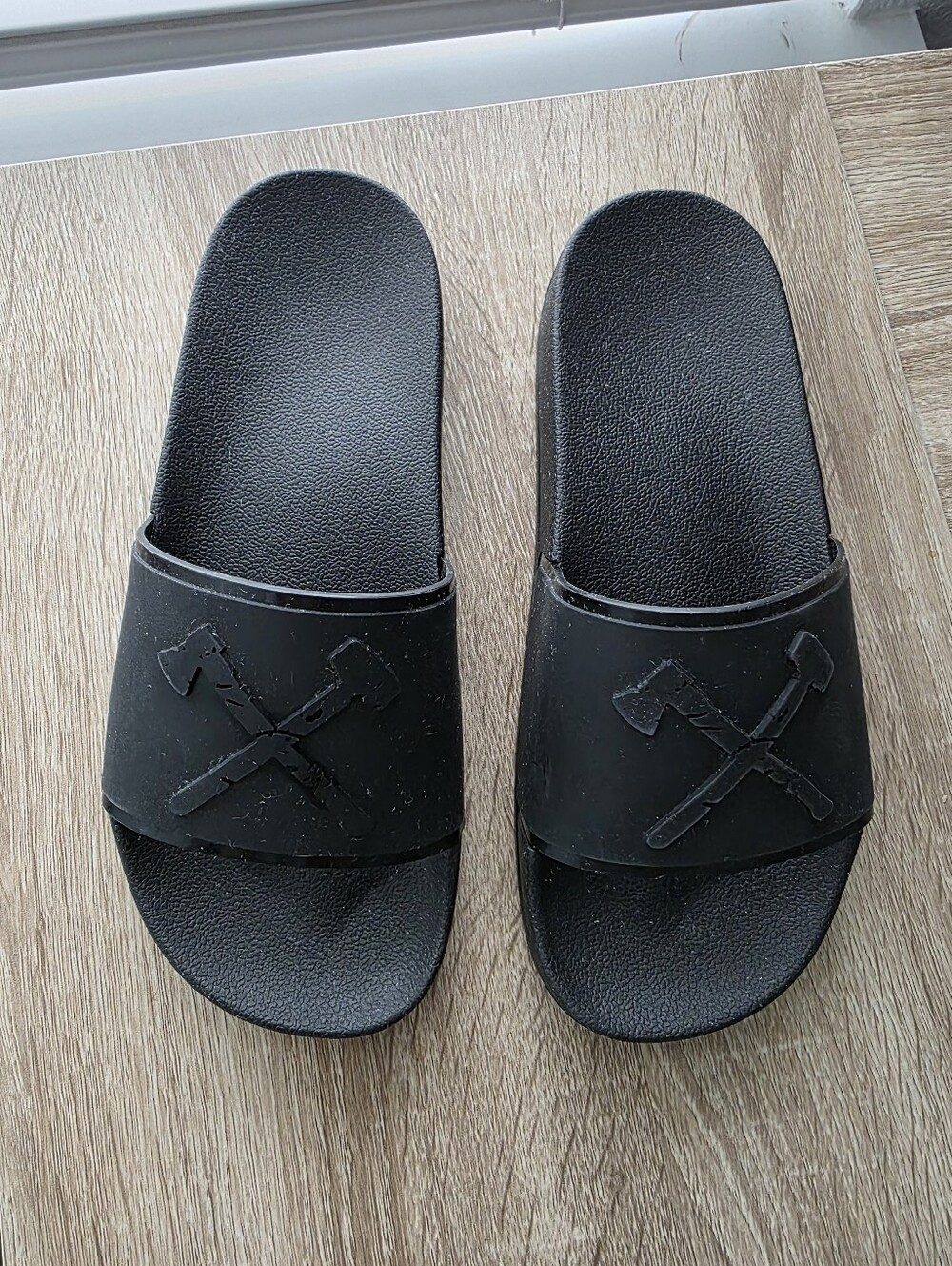 HWMF Men's Black Slide Sandals with Crossed Axe Detail Size 6-7